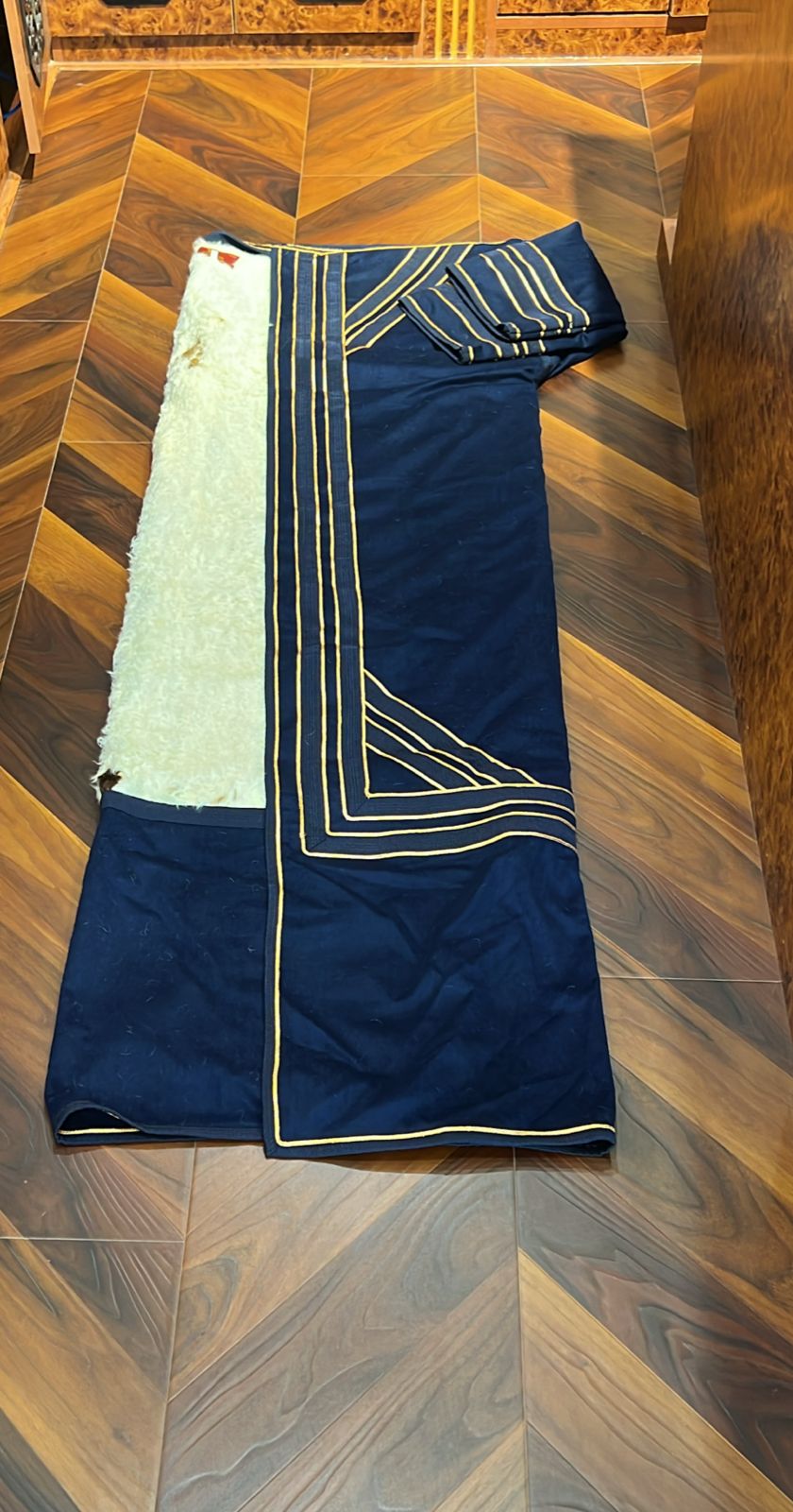 فروه نسائي طبيعي